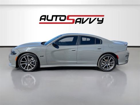 Used 2023 Dodge Charger R/T w/ Navigation & Travel Group image 4
