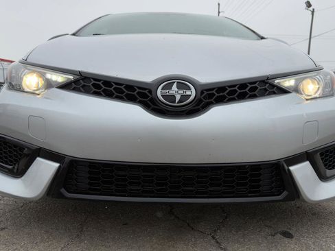 Used 2016 Scion iM 5dr HB Man (Natl) image 17