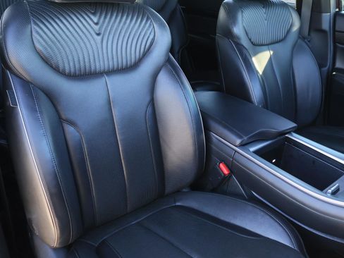 Used 2023 Hyundai Palisade Calligraphy image 18