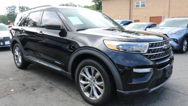 Used 2020 Ford Explorer XLT RWD image 3