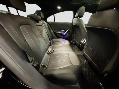 Used 2022 Mercedes-Benz CLA 250 4MATIC image 32