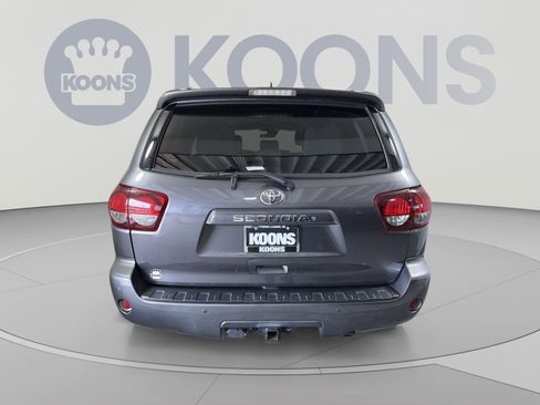 Used 2019 Toyota Sequoia SR5 AWD/4WD image 5