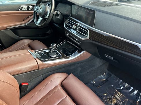 Used 2019 BMW X5 xDrive40i w/ M Sport Package image 33