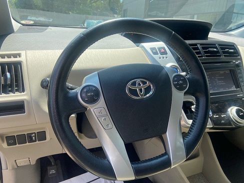 Used 2014 Toyota Prius V Five FWD image 12