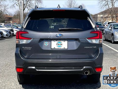 Certified 2021 Subaru Forester Limited image 4