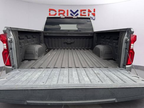 Used 2021 Chevrolet Silverado 1500 RST w/ Z71 Off-Road Package AWD/4WD image 32