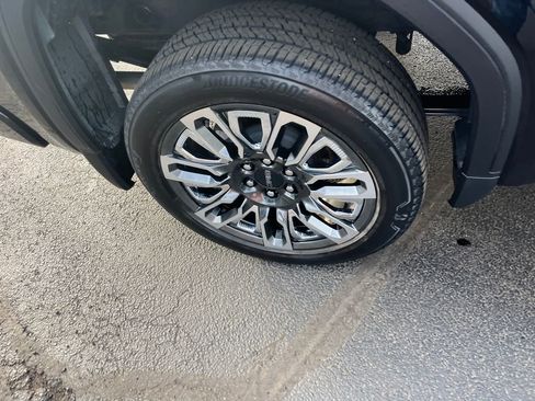 Used 2024 GMC Sierra 1500 Denali Ultimate image 33