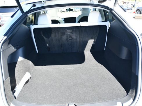 Used 2022 Tesla Model Y Performance AWD/4WD image 8