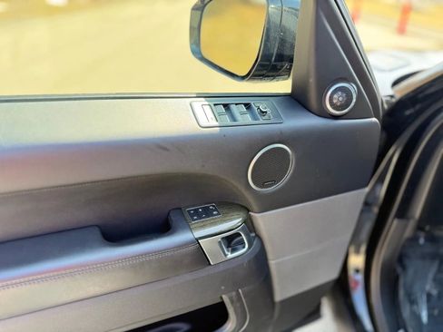 Used 2016 Land Rover Range Rover Sport HSE image 29