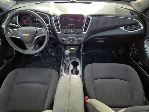 Used 2024 Chevrolet Malibu LT image 17