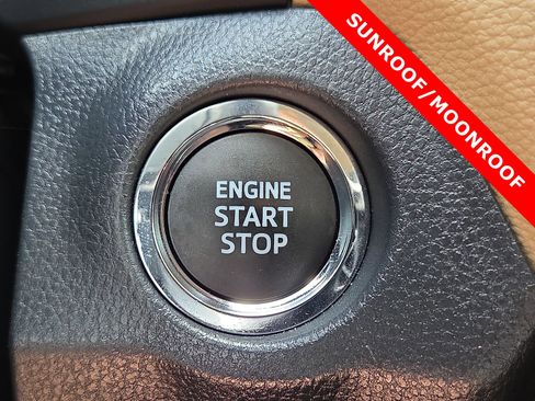 Used 2024 Toyota RAV4 XLE Premium AWD/4WD image 20