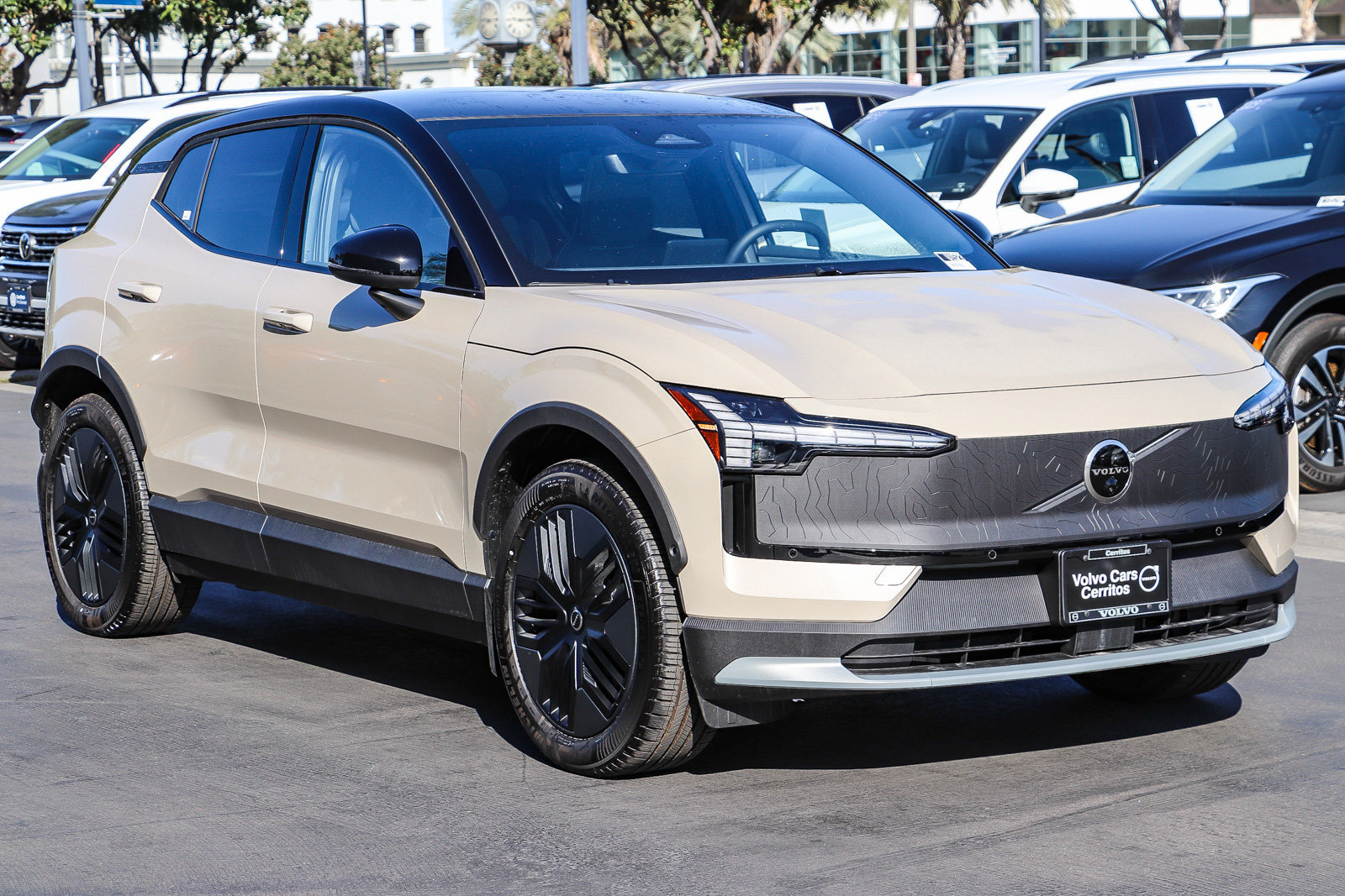 New 2026 Volvo EX30 Cross Country Ultra AWD/4WD image 3