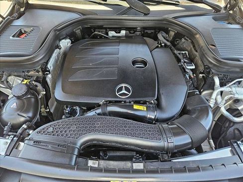 Used 2023 Mercedes-Benz GLC 300 4MATIC Coupe image 23