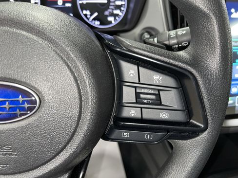 Used 2024 Subaru Crosstrek 2.0i Premium image 19