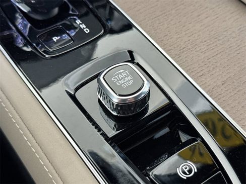 New 2026 Volvo XC90 T8 Plus image 23