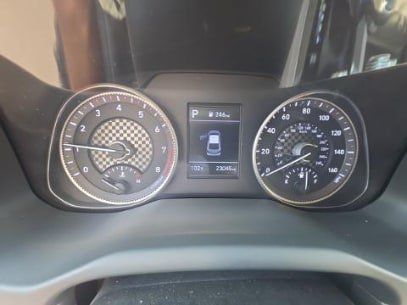 Used 2020 Hyundai Elantra SE FWD image 15