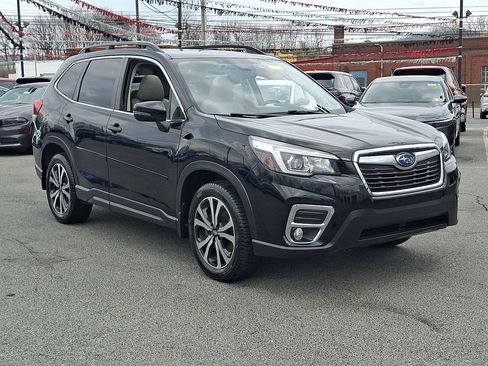 Used 2020 Subaru Forester Limited w/ Popular Package #3 image 4