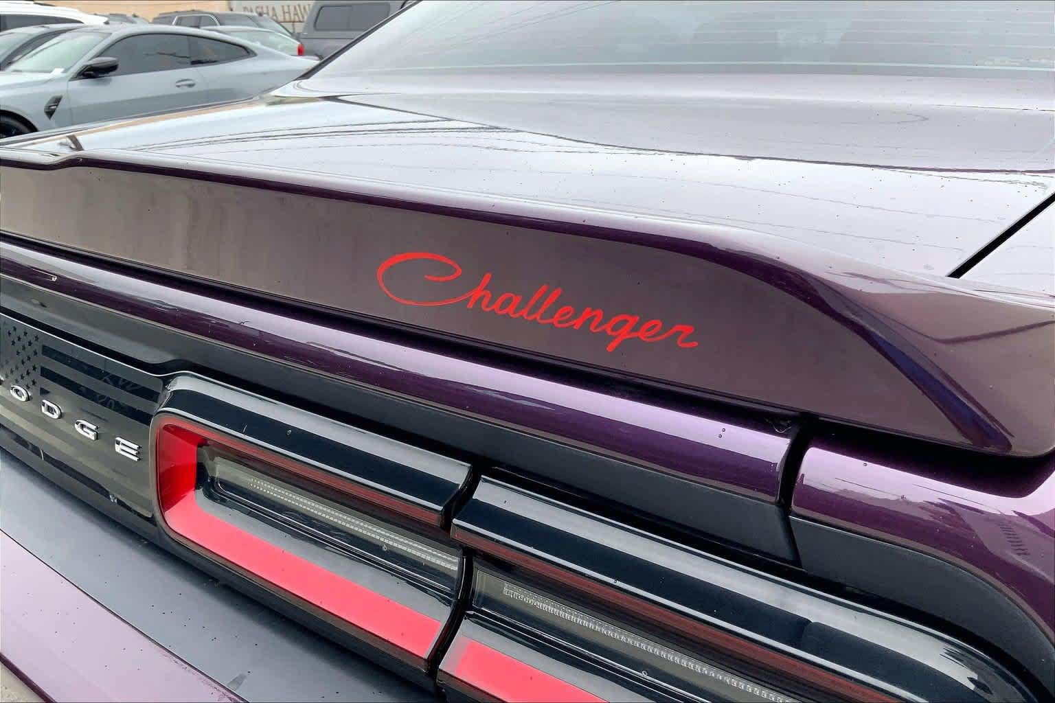 Used 2021 Dodge Challenger SXT RWD image 7