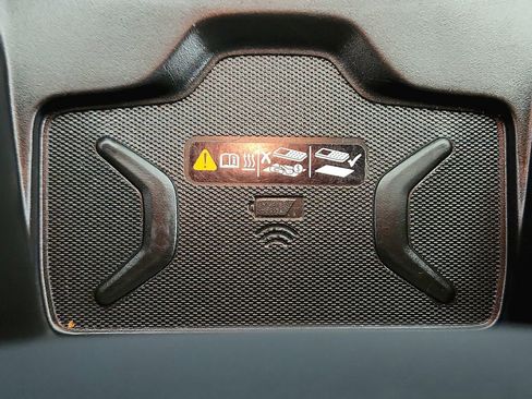 Used 2021 Chevrolet Colorado Z71 AWD/4WD image 21