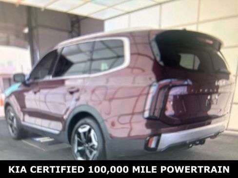Certified 2024 Kia Telluride EX w/ EX Captain's Chair Package FWD image 3