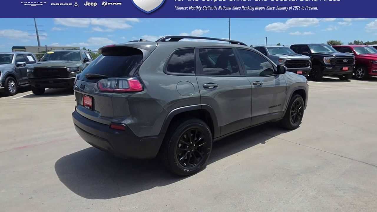 Certified 2023 Jeep Cherokee Altitude Lux AWD/4WD image 8