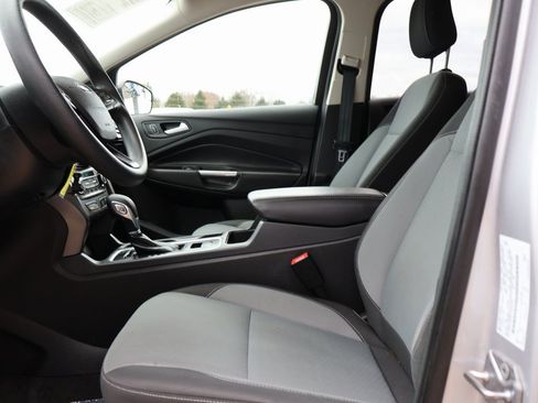 Used 2018 Ford Escape SE image 23