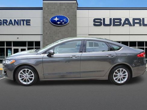 Used 2020 Ford Fusion SE FWD image 6