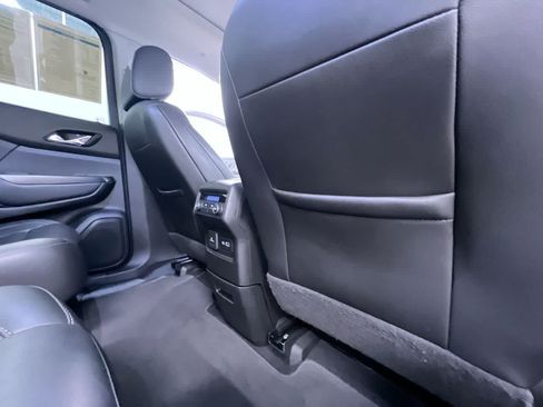 Used 2021 GMC Acadia SLT w/ Elevation Edition AWD/4WD image 42