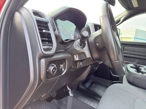 Used 2024 RAM 2500 Tradesman w/ Chrome Appearance Group image 15