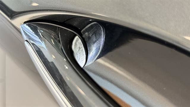 Used 2012 BMW 750i RWD image 19