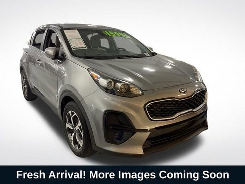 Used 2022 Kia Sportage LX image 1