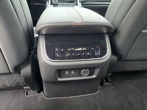 New 2025 Nissan Armada Platinum Reserve AWD/4WD image 24