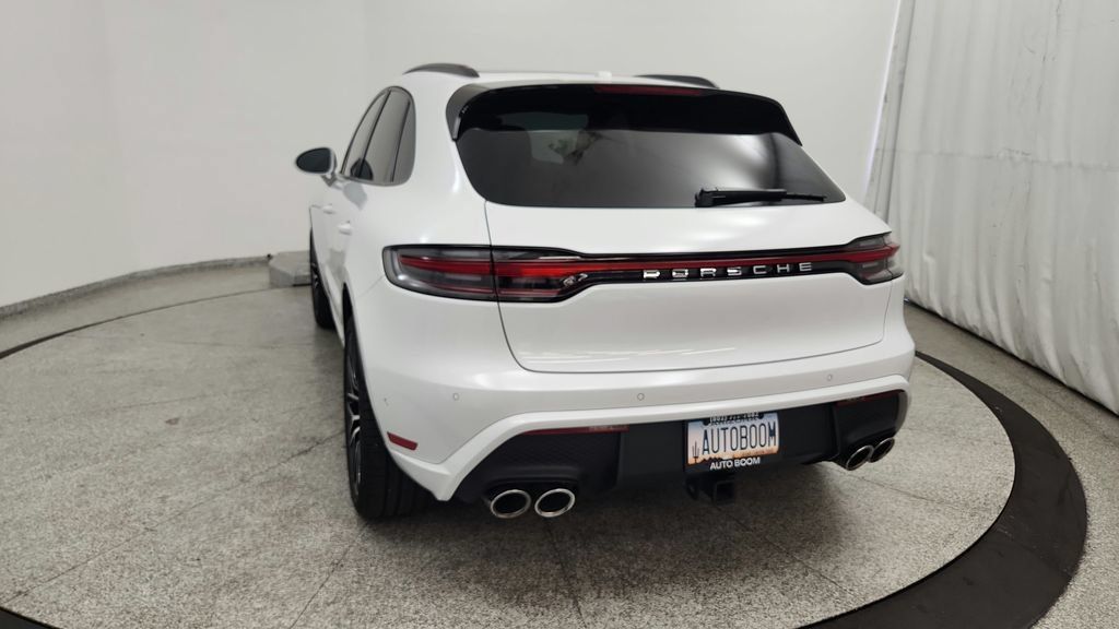 Used 2022 Porsche Macan AWD/4WD image 24