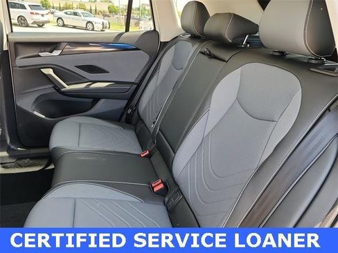 New 2025 Volkswagen Tiguan SE image 15