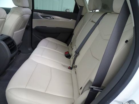 Certified 2023 Cadillac XT5 Premium Luxury FWD image 4