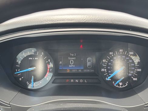 Used 2019 Ford Fusion S FWD image 29