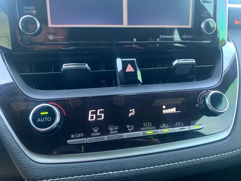 Used 2019 Toyota Corolla SE image 15