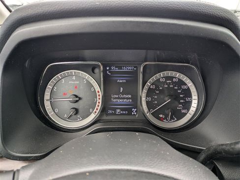 Used 2017 Nissan Titan Platinum Reserve image 11