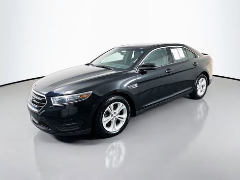 Used 2018 Ford Taurus SEL FWD image 3