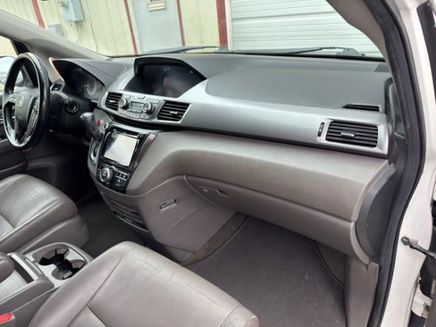 Used 2014 Honda Odyssey Touring image 17