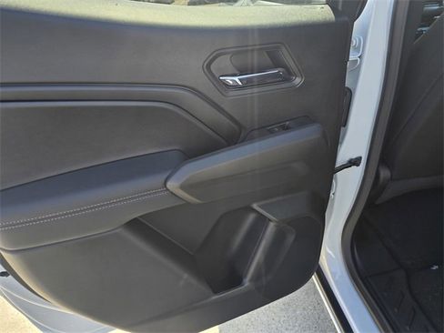 New 2026 GMC Canyon Elevation w/ Convenience Package image 11