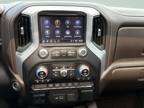 Used 2022 GMC Sierra 1500 SLT AWD/4WD image 23