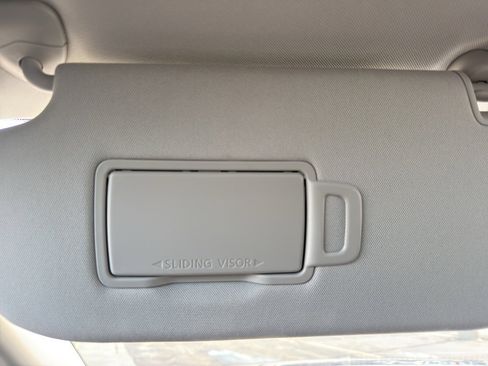 New 2026 Nissan Pathfinder SL image 24