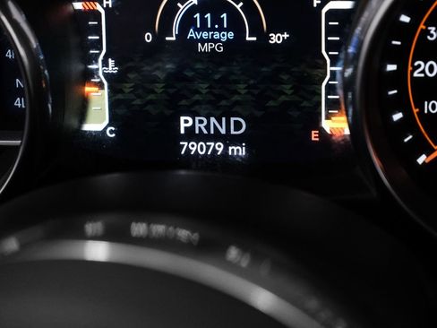 Used 2018 Jeep Wrangler Unlimited Sahara AWD/4WD image 19