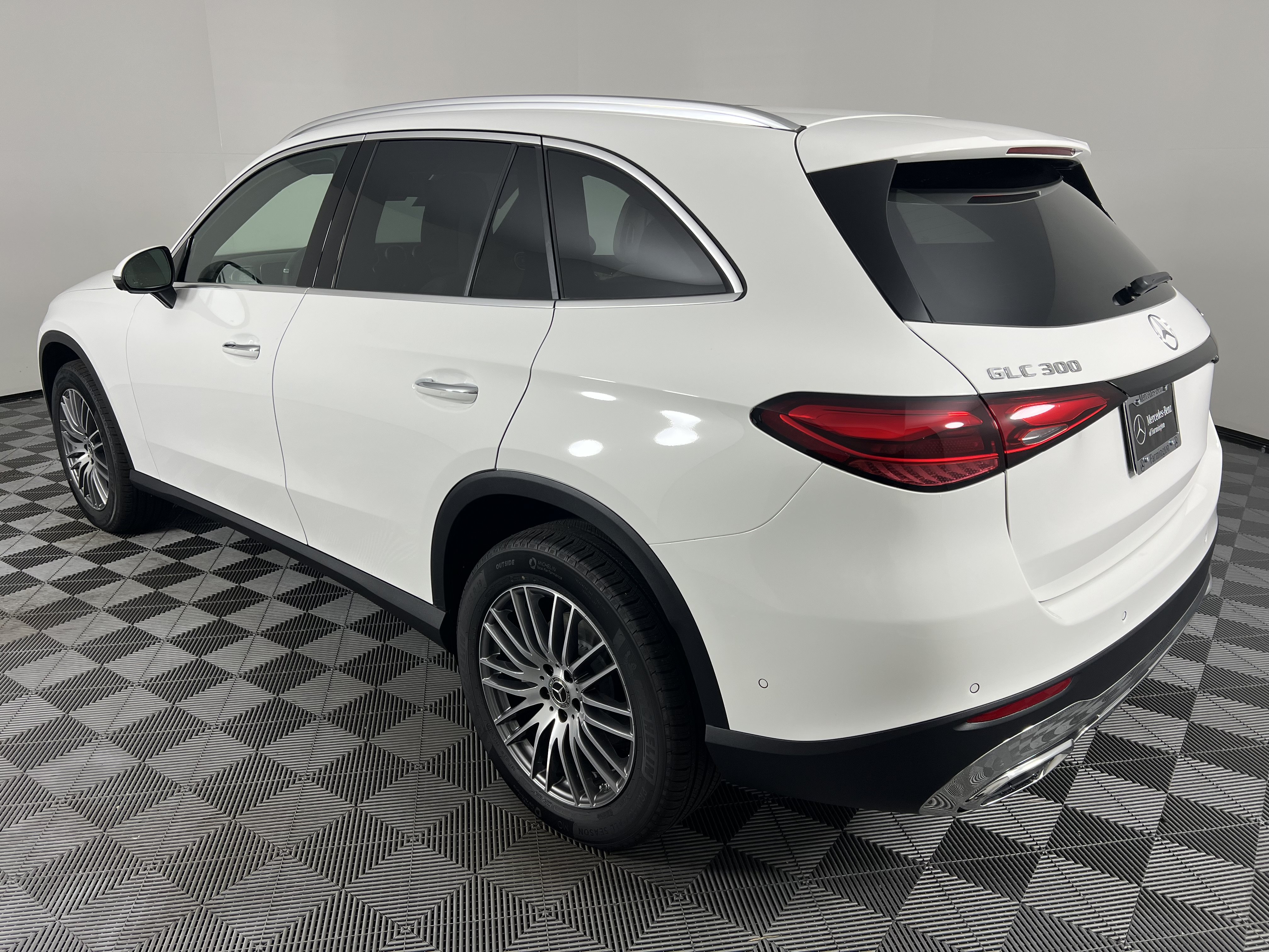 New 2027 Mercedes-Benz GLC 300 4MATIC image 10