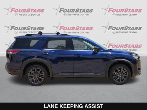 New 2026 Nissan Pathfinder SL FWD image 3
