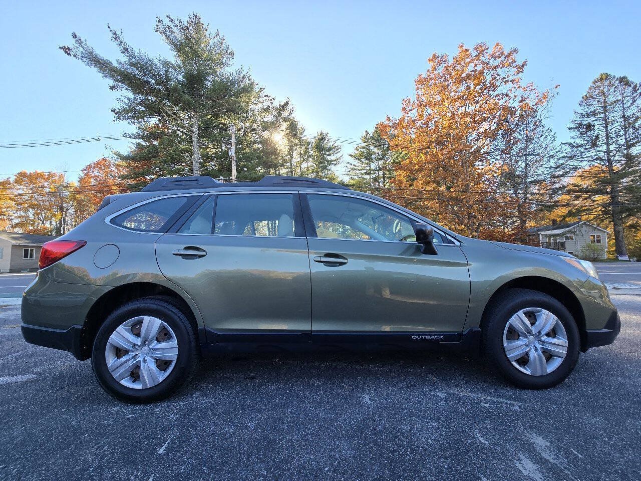Used 2016 Subaru Outback 2.5i AWD/4WD image 10