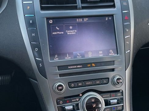 Used 2020 Lincoln MKZ Reserve w/ Elements Package image 9