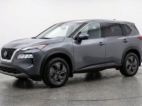 Used 2025 Nissan Rogue SV FWD image 3