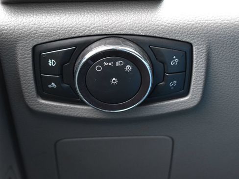 Used 2017 Ford F150 XLT AWD/4WD image 33
